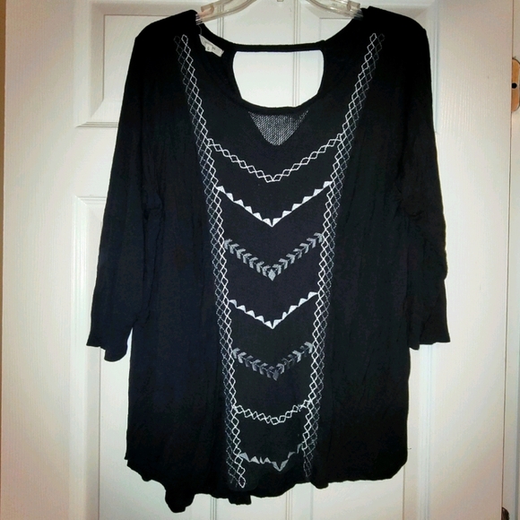 Maurices Tops - Black 3/4 sleeved top